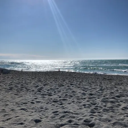 3 bed 2 bath minutes from the beach!