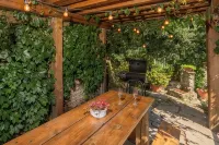 Paolina house, typical Tuscan structure with pool, surrounded by nature - Country Houses