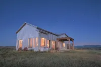 100 Dreamy Acres.100 Mile Views. Night Skies. Hotels in 