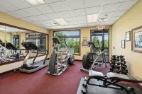 Spacious Lakeside Condo at Tagalong Golf Resort with Indoor Pool and Hot Tub