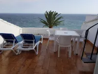 Penthouse Overlooking Mediterranean with A/C  VFT/MA/06432 - Huoneistot