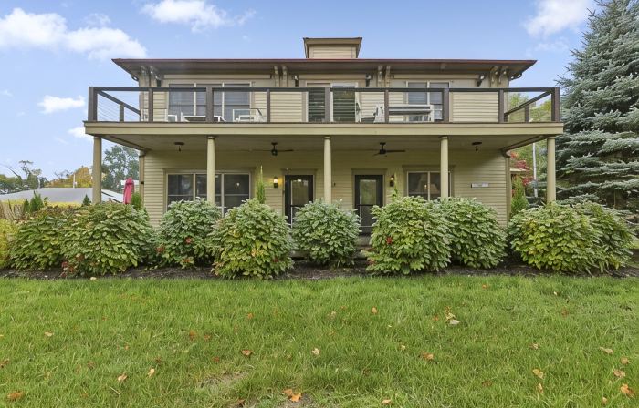 Condo in the Heart of Douglas - Chef's Kitchen