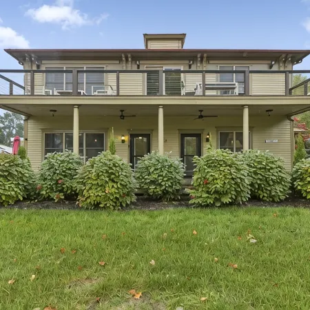 Condo in the Heart of Douglas