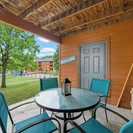 Walkout Patio • Steps to the Pool • Gated Golf Resort • Sleeps 6