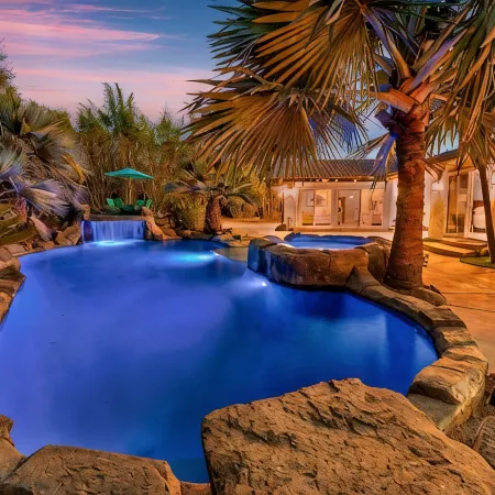 TROPICAL LUXURY OASIS Pool Spa Waterfalls Grotto 8 Bedrooms!