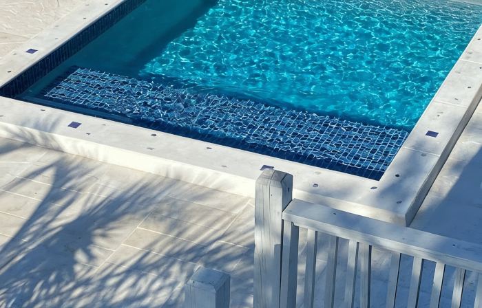 Cozy  apartment with beach 7 mins drive away. CAR RENTAL , A.C , CABLE,WIFI,