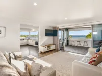 Escape to Coastal Tranquility - 400m from Primrose Sands Beach 소렐 호텔