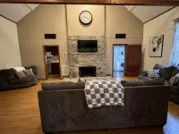 Cabin joins Lost River State Park! Convenient to most popular hiking trail. - 4-Star