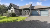 Beautiful 3bed 2bath Hamptons Home, Close to Incredible Beaches and Restaurants! - 3-Star