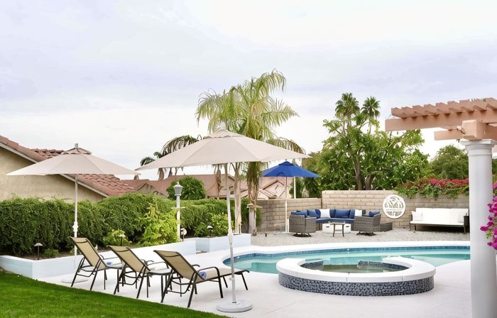 Coastal Chic 3 Bdrm House w/ Brand New SALTWATER Pool - Walk to Tennis Garden