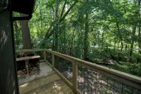 Valley Overlook - Cozy 2BR Cabin near Blossom Music Center -Peninsula, Ohio