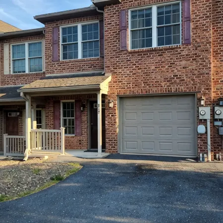 Creekside Orchards Townhome in the Heart of Chambersburg!