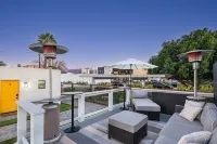 Be in the Heart Of Chandler, Walking Distance to Golf, Shops, Resturants, & More - 4-Star