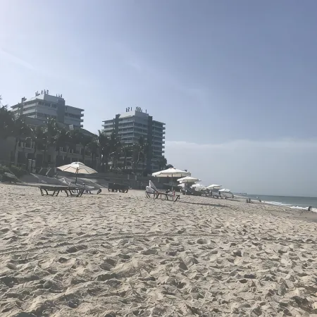 Fun + Sun in the Center of IT All!!! Exclusive Central Beach!! Pool - 30 Day Min