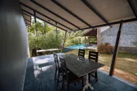 Elixir Woods Luxury Resort and Spa, Munnar - プライペートプール