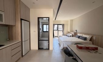 Guohua Deployment, Guohua Street Elevator Bathtub B&B