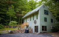3 bedrooms, close to skiing and lakes. - WiFi