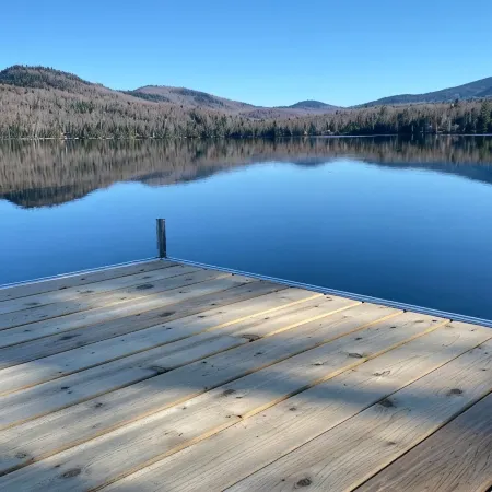 Heartland Camp on Quimby Pond Отели в г. Рейнджели