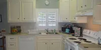 JOYFUL QUARTERS - BEAUTIFUL SPACIOUS 1 BEDRM APARTMENT - Wifi