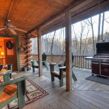 Cabin on Nantahala River! Dog-Friendly