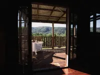 Ironbark Luxury Farm-Stay & Highland Cows. Hotels in Caboolture