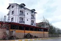Sarimese Hotel Отели в г. 