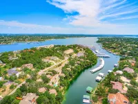 The Treehouse on Lake Travis - Wifi
