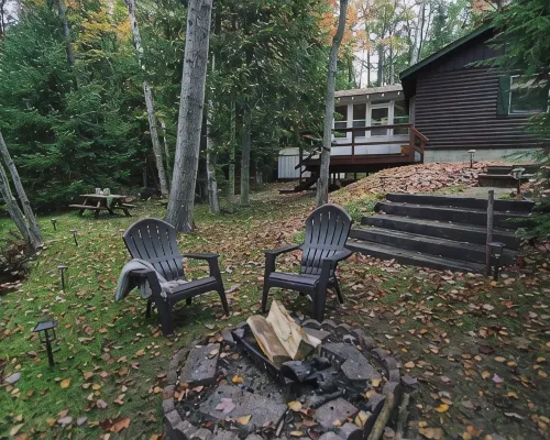 Peaceful Higgins Lake Retreat Hotels in Roscommon County