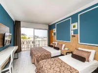 SL La Perla Hotel Kemer Отели рядом с достопримечательностью «Пляж Бельдиби»