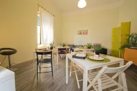Tra l'Etna E Il Mare B&B - Bed and Breakfasts