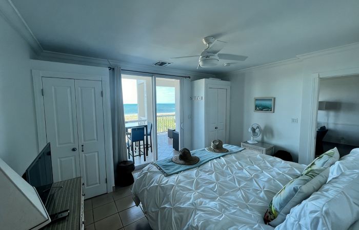 Oceanfront 2Bed Condo
