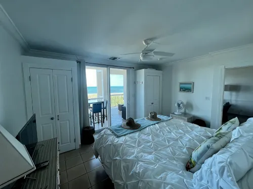 Oceanfront 2Bed Condo
