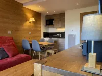SKIS BY THE FEET- 2 ROOM / CABIN - DONE AGAIN - HIGH SPEED WIFI -CALME AND CLEAR VIEW - Apartments