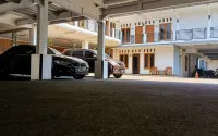 Bydiel Hotel - parking