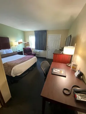 Boarders Inn & Suites by Cobblestone Hotels - Broken Bow