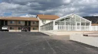 Aquarius Inn