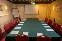 Cross Hands Hotel by Greene King Inns - parking