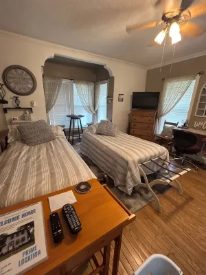 Douglas Ave Flat