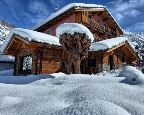 Hibou Chambres Affittacamere Cogne Hotels in Cogne
