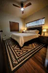 Modern Mountain Haus - 3-bedroom plus loft in fabulous Packwood with WIFI, AC - WiFi