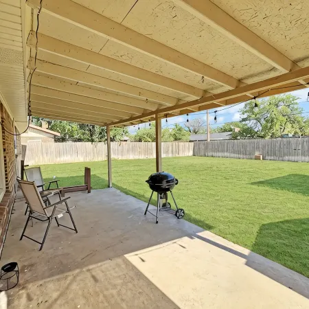 Charming 3-bedroom Texas Tech house with AC and fitness room in Lubbock