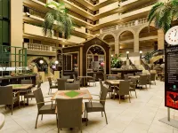Embassy Suites by Hilton Raleigh Crabtree - sarapan