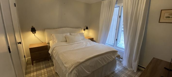 Cozy 3 Bedroom Condo located just steps from Sugarbush Hotels in Warren