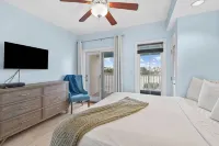 Carillon Beach Resort~ 5 min from 30A~Lakeside~Walk to Beach~Pools~Hot tubs - Wifi