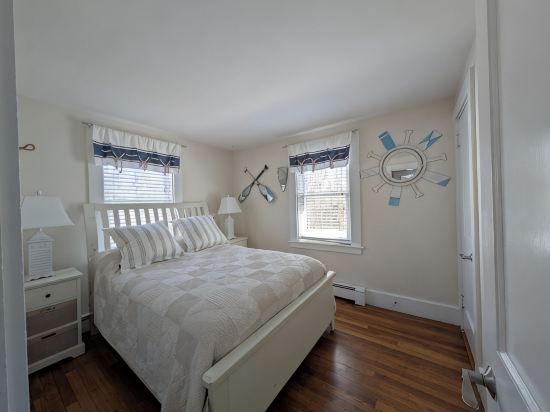 Private Resort Style Hyannis Property. Heated Pool, Playground&Basketball Court