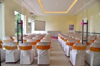 Hotel Sadhana Executive