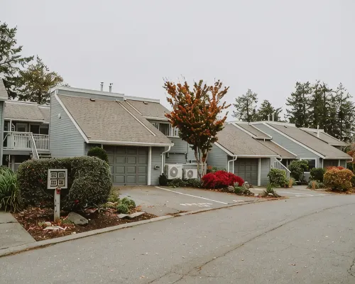 A quiet oceanfront hideaway on the shoreline of Nanoose Bay. Hotels in Nanaimo E
