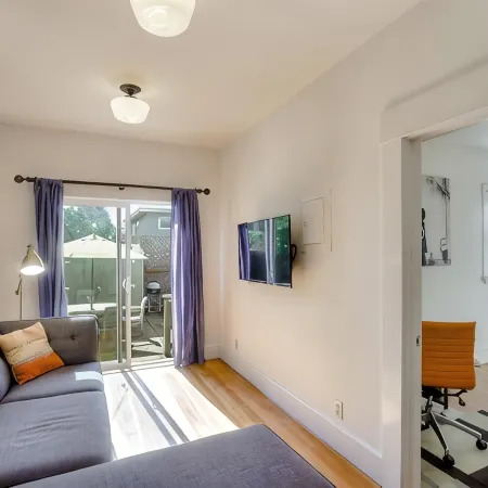 Attractive condo w sunny backyard in peaceful neighborhood