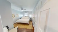 Entire Cottage at PNF with Bike storage - Wifi