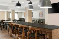Fairfield Inn & Suites Waco North - breakfast